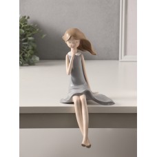Фигурка «Малышка в сером платье в горошек», полистоун, 14×19×30 см