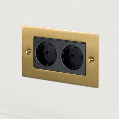 Розетка Buster and Punch 2G brass