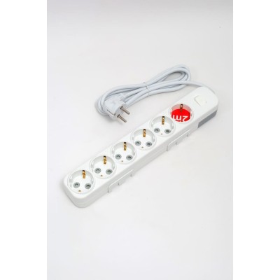 Удлинитель с/з 6вх с защитными шторками с включателем ELBI Myra 527-010202-612