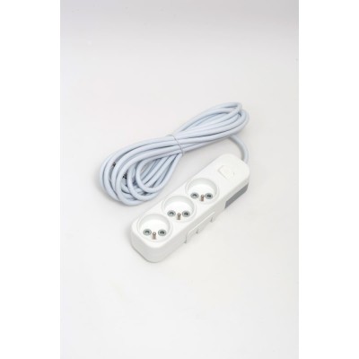 Удлинитель 3вх с защитными шторками с включателем UPS ELBI Myra 527-010205-315