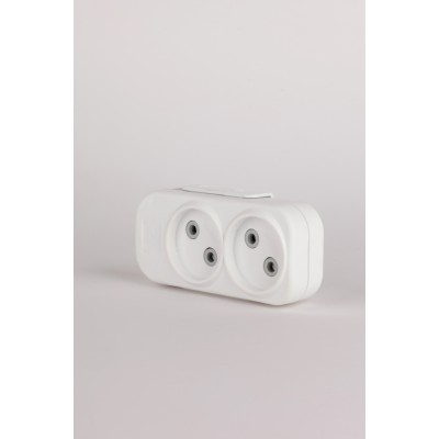 Колодка 2вх с защитными шторками ELBI Myra 527-010200-200