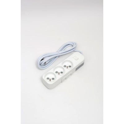 Удлинитель 3вх с защитными шторками с включателем UPS ELBI Myra 527-010202-315