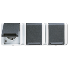 Розетка Schuko трехместная Jung 8230W