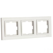 Рамка на 3 поста Mono Electric Larissa слоновая кость 103-010100-162