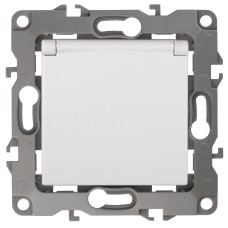 Розетка 2P+E Schuko со шторками с крышкой Эра 12-2103-01 Б0014693