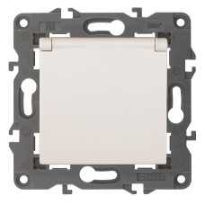 Розетка 2P+E Schuko со шторками с крышкой Эра 14-2103-02 Б0034279