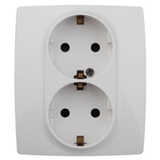 Розетка 2P+E Schuko со шторками Эра 12-2104-01 Б0014699