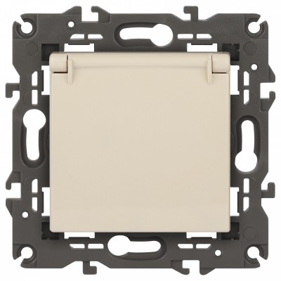 Розетка с заземлением и со шторкой, без рамки с крышкой Эра Эра Elegance 14-2103-02